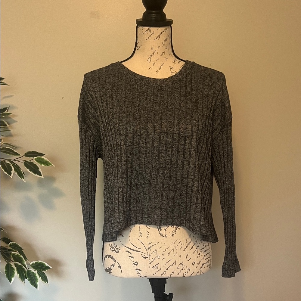 Lush Charcoal Knit Long Sleeve Top Size Medium